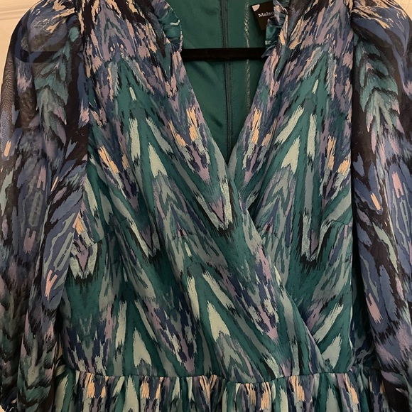 Madison Tara Elegant Blue and Green 3/4 sleeve modest Patterned Dress size 10 - Picture 6 of 12
